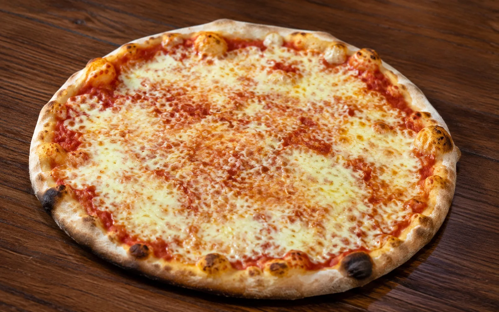 Pizza Margherita nga Pizzeria Fejza në Bathore