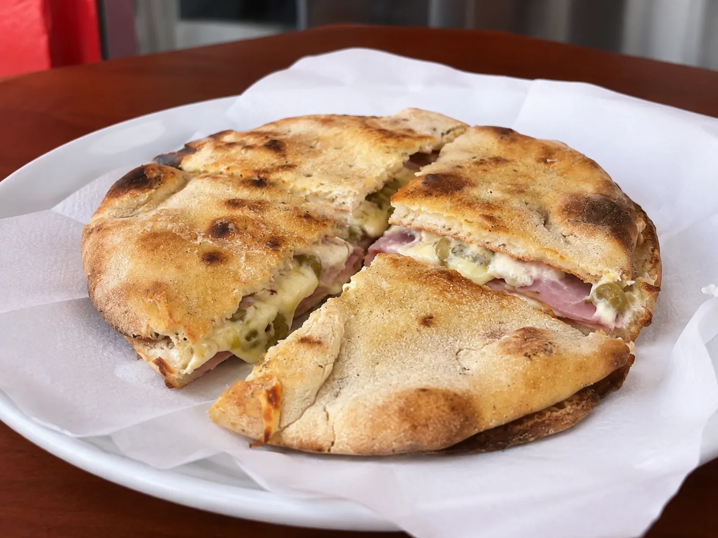Sanduiç me brumë pice nga Pizzeria Fejza në Bathore